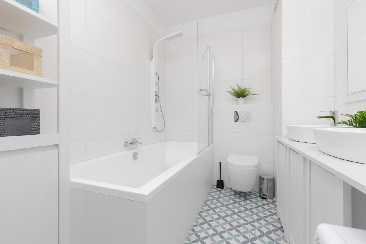 Warsaw Apartment Sierakowskiego By Noclegi Renters Exterior foto